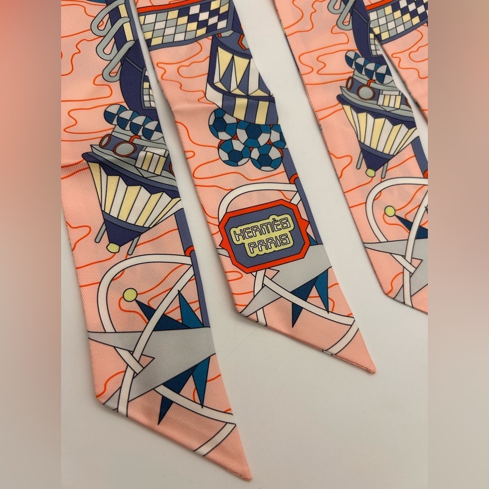 Hermes Twilly Set Of 2 Scarf Odyssey Rose Pale bleu Multi-color Silk NWT No Box - Picture 5 of 8